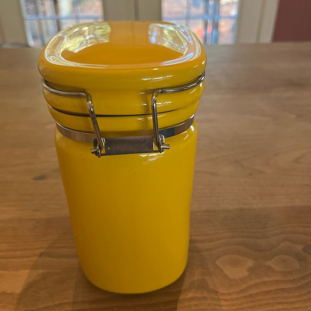 Sealed Tea/Coffee Canister with rectangular top.  Sunny yellow 8” tall - Picture 5 of 7